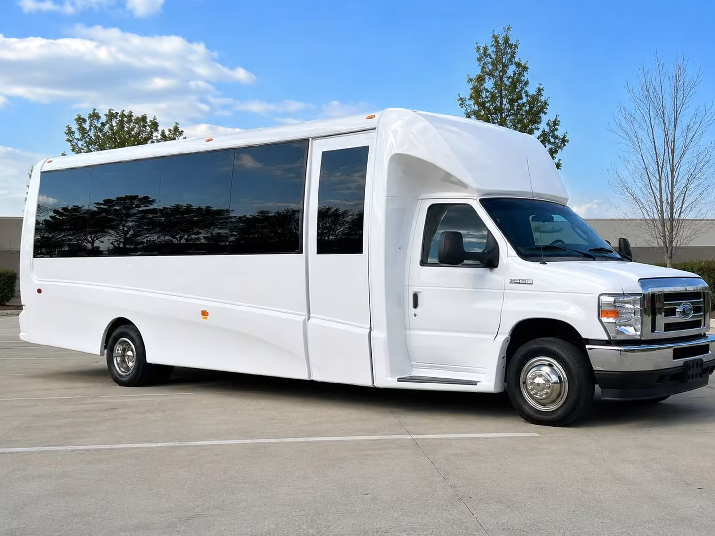 15 passenger minibus